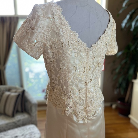 Formal/evening dress - Picture 5 of 5